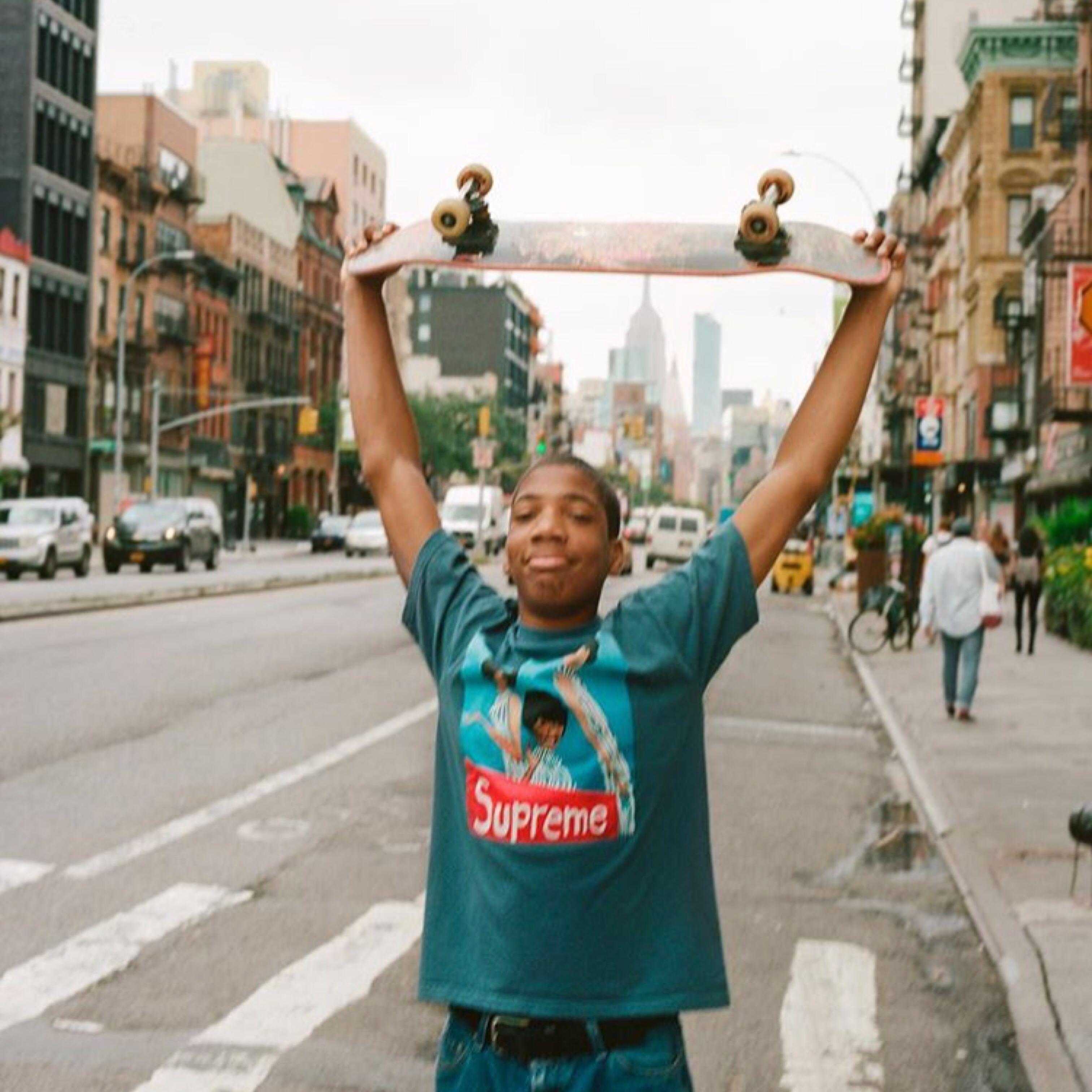 supreme group tee