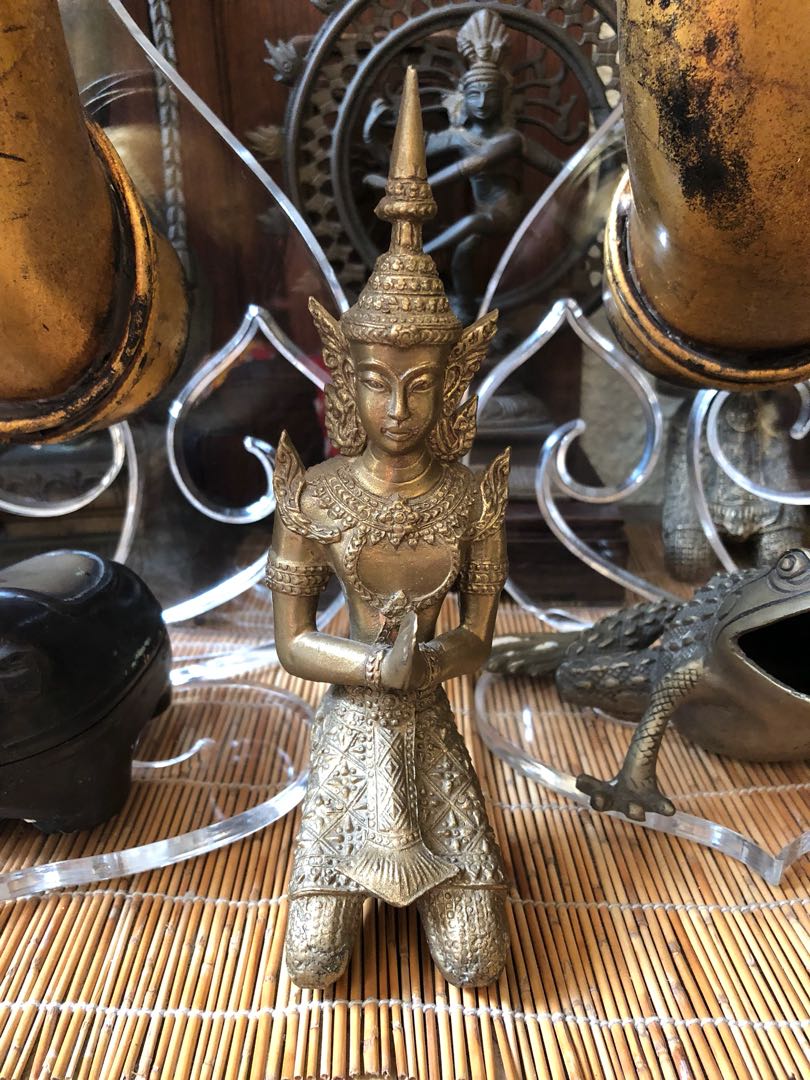 Vintage Brass Thai Buddha Kneeling Statue, Hobbies & Toys, Memorabilia