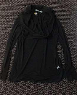 UNDERARMOUR COWLNECK SHIRT