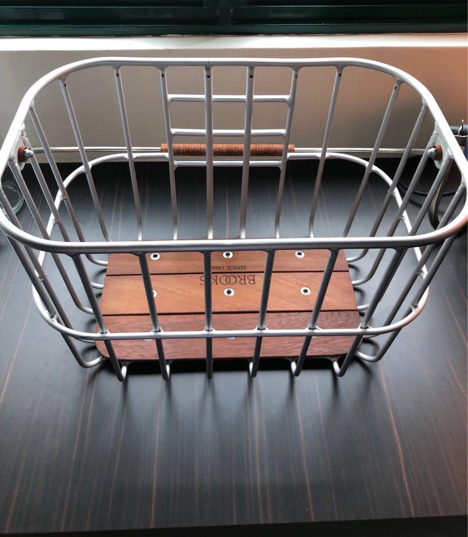 brooks bike basket