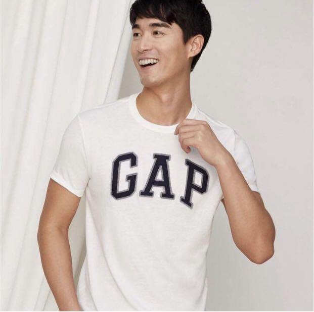 gapfit t shirt