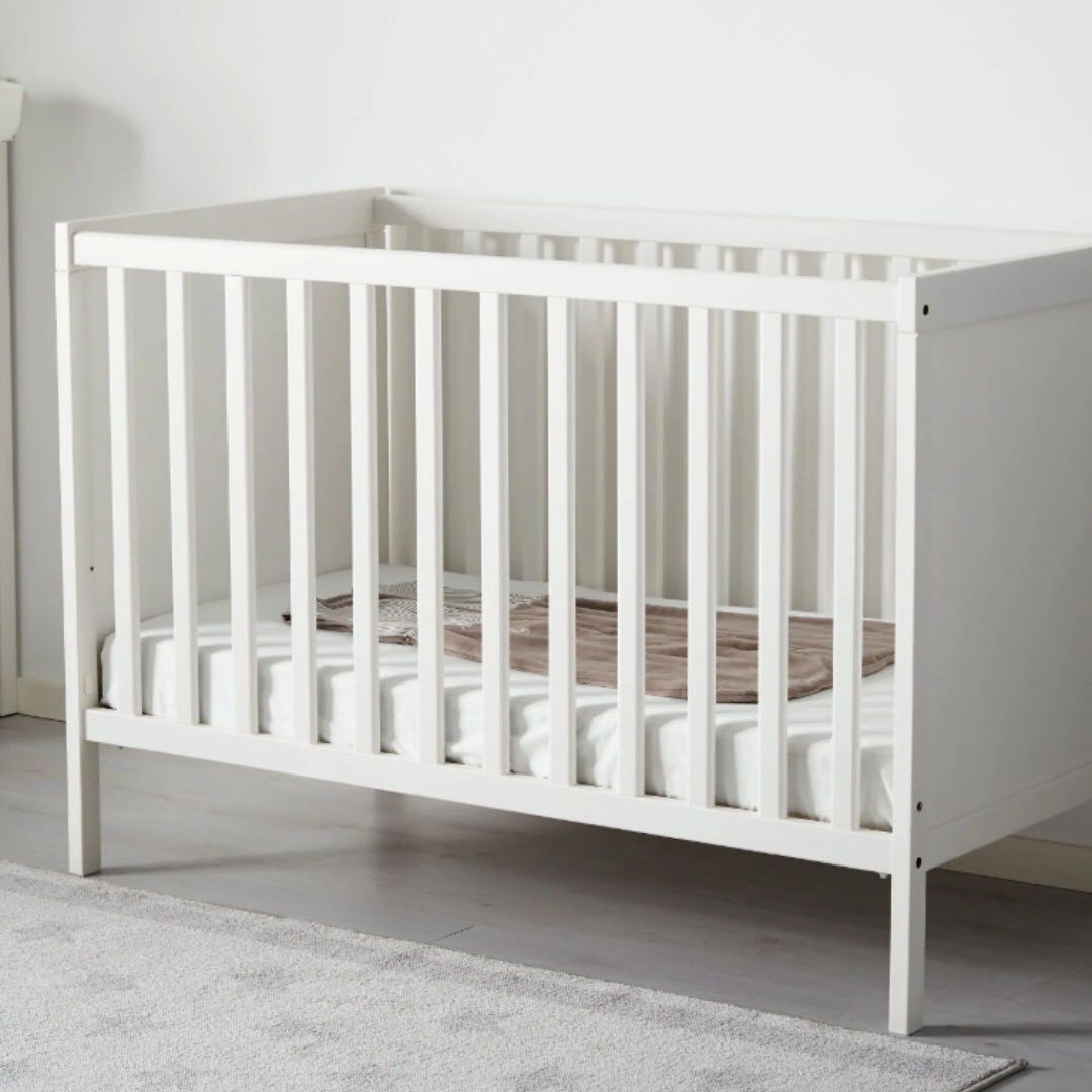 IKEA Sandvik cot in immaculate condition, Babies & Kids, Baby Nursery