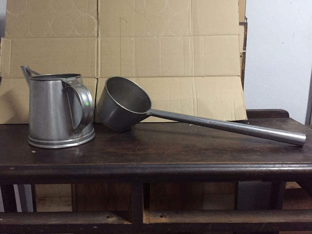 Kopitiam kettle and scoop, Vintage & Collectibles, Vintage Collectibles