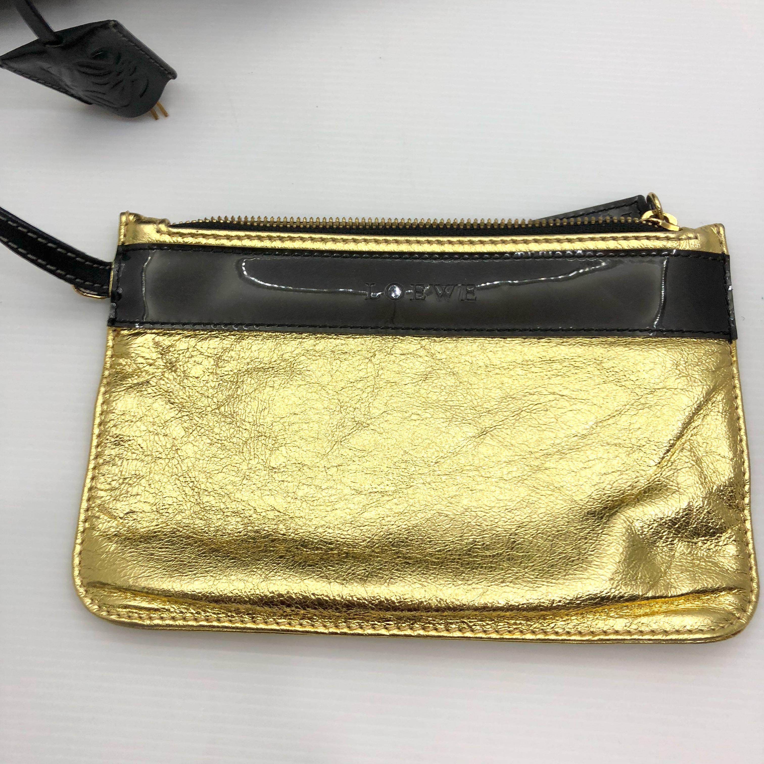 Loewe Vinyl Amazona Handbag 187002544, Women's Fashion, Bags & Wallets ...