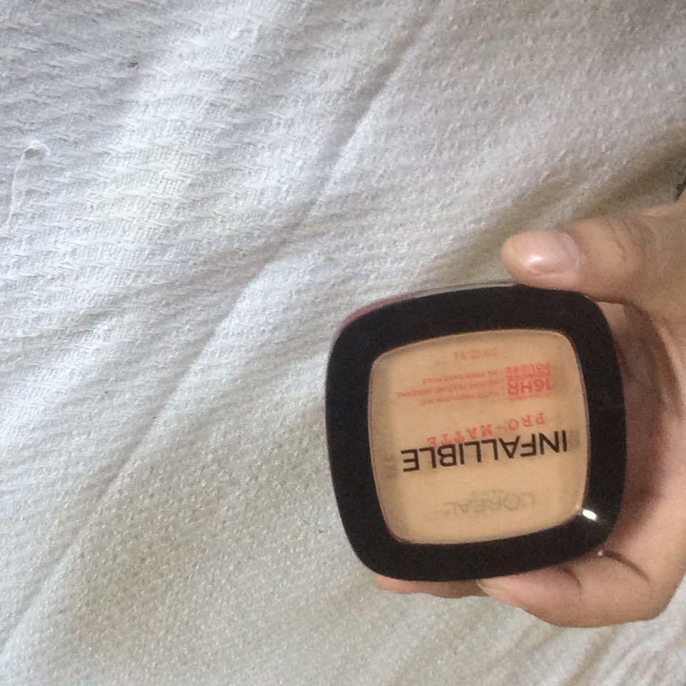 Loreal Foundation auth! (Category: Makeup) located in Malolos. Submitted by prelovedbyjoyceleste (Listing ID 191073111, Image 1). Description: 60% left Shade: 500 sun beige .