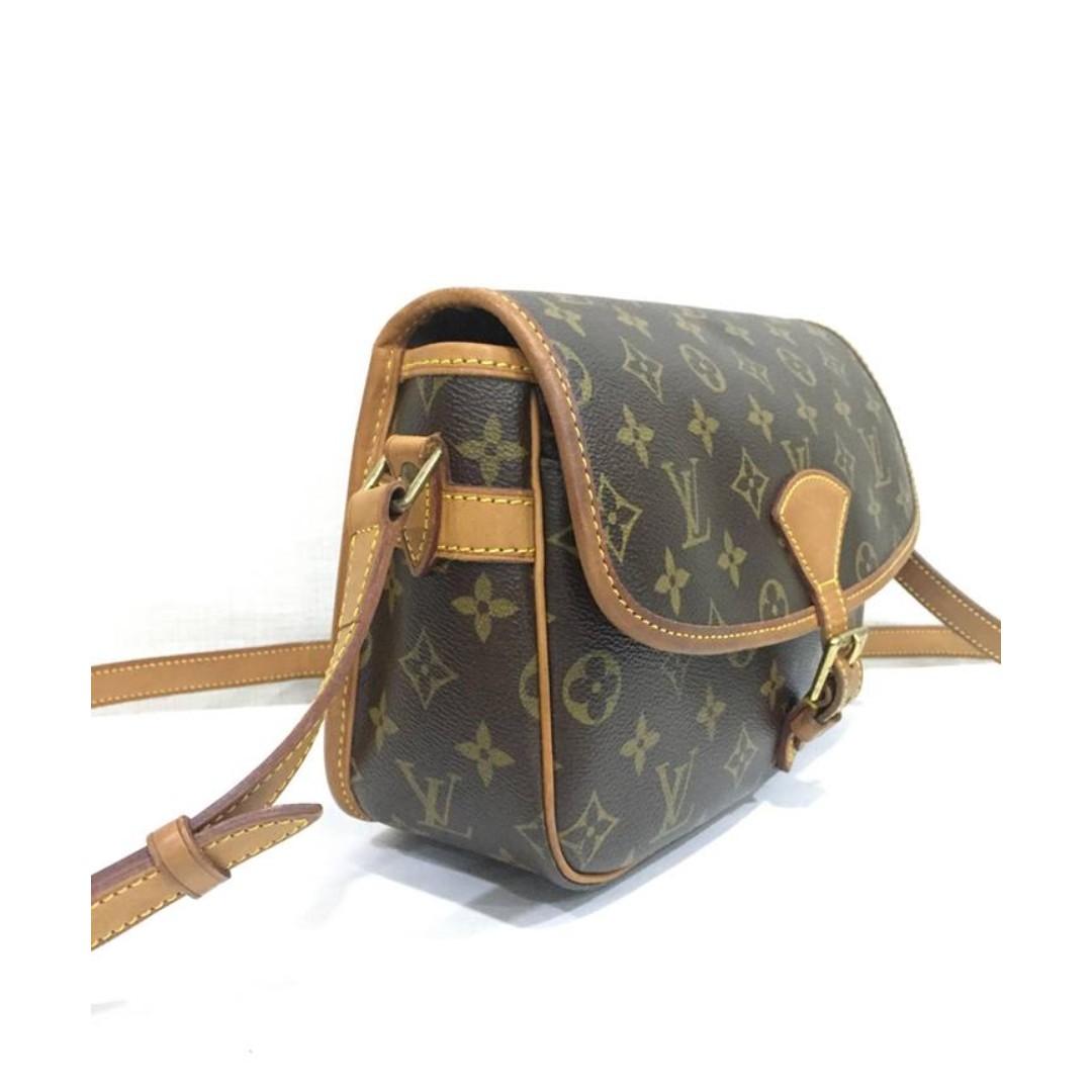 LOUIS VUITTON M42250 SOLOGNE MONOGRAM SHOULDER BAG, Luxury, Bags