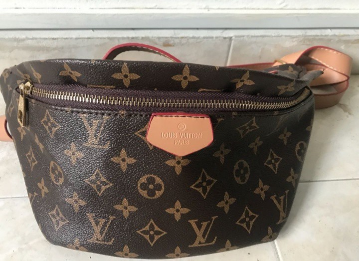 Louis Vuitton M80874 LV Fold Me pouch in Monogram canvas Replica sale  online ,buy fake bag