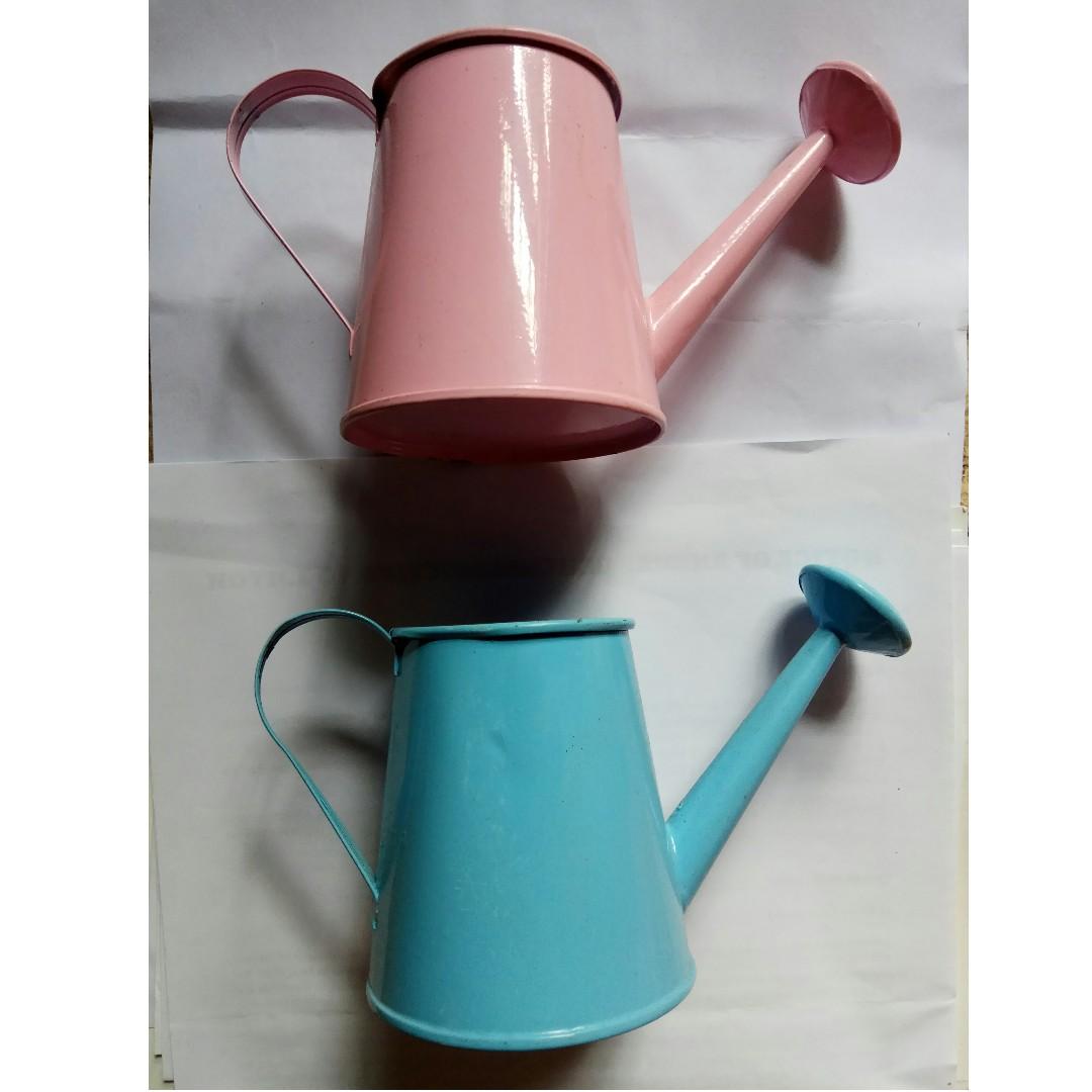 Featured image of post Mini Watering Cans : Watering your houseplants becomes more of a treat than a chore with this adorable mini.