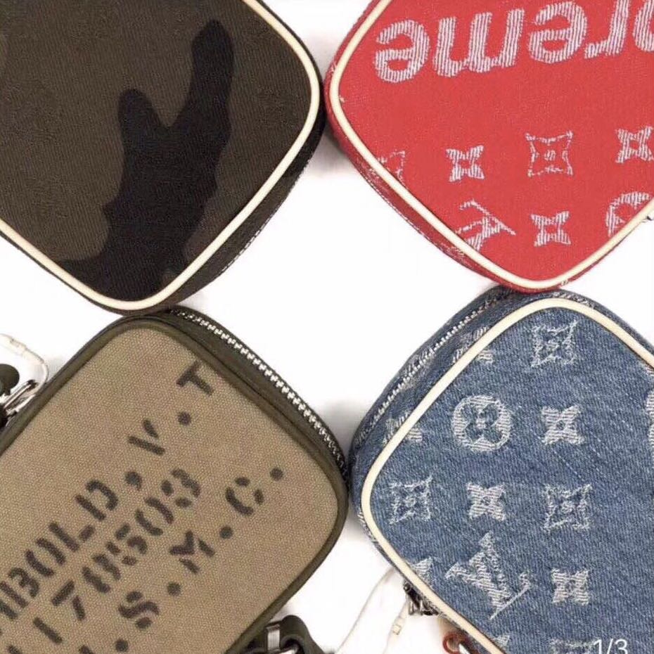 Supreme lv hotsell pouch