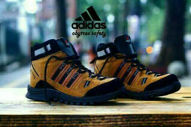 Sepatu Adidas Obytrex Safety Fesyen Pria Sepatu di Carousell
