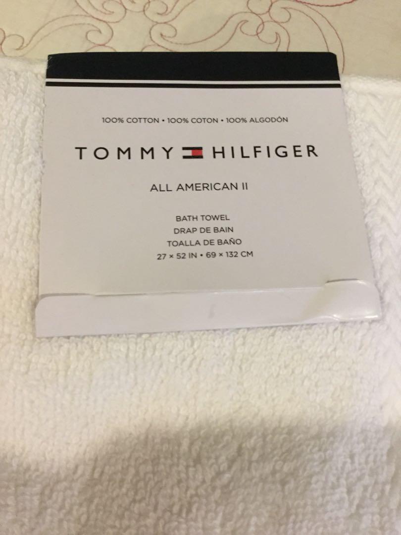 Tommy Hilfiger bath towels (Category: Sanitary Hygiene) located in Amadeo. Submitted by fbcollections (Listing ID 191073313, Image 2). Description: .