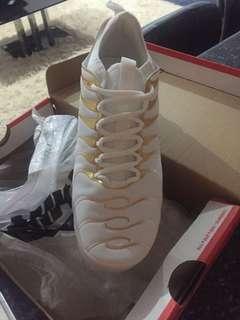 Men's Nike sneakers