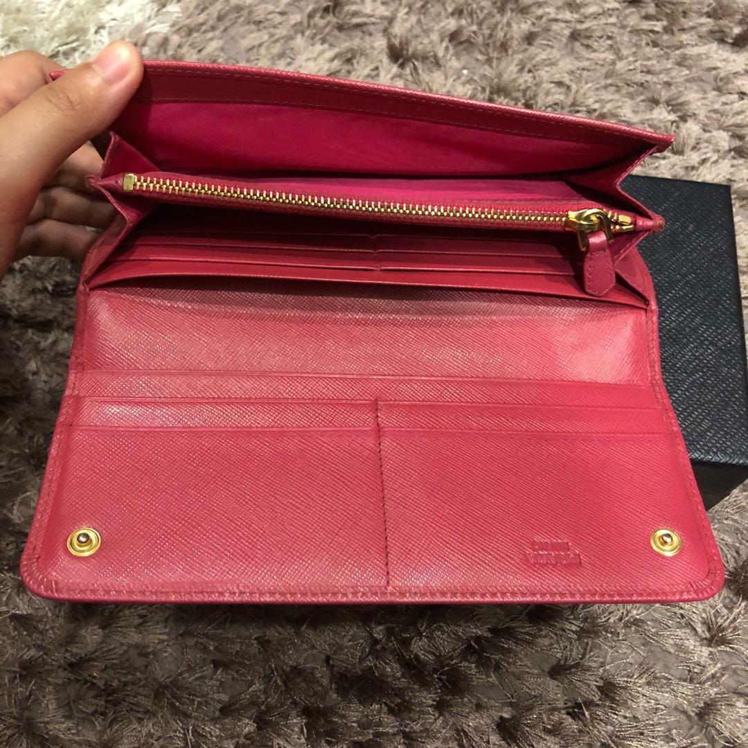 Authentic Pink Prada Long Saffiano Bow Wallet *PRICE IS FIRM*, Luxury, Bags  & Wallets on Carousell