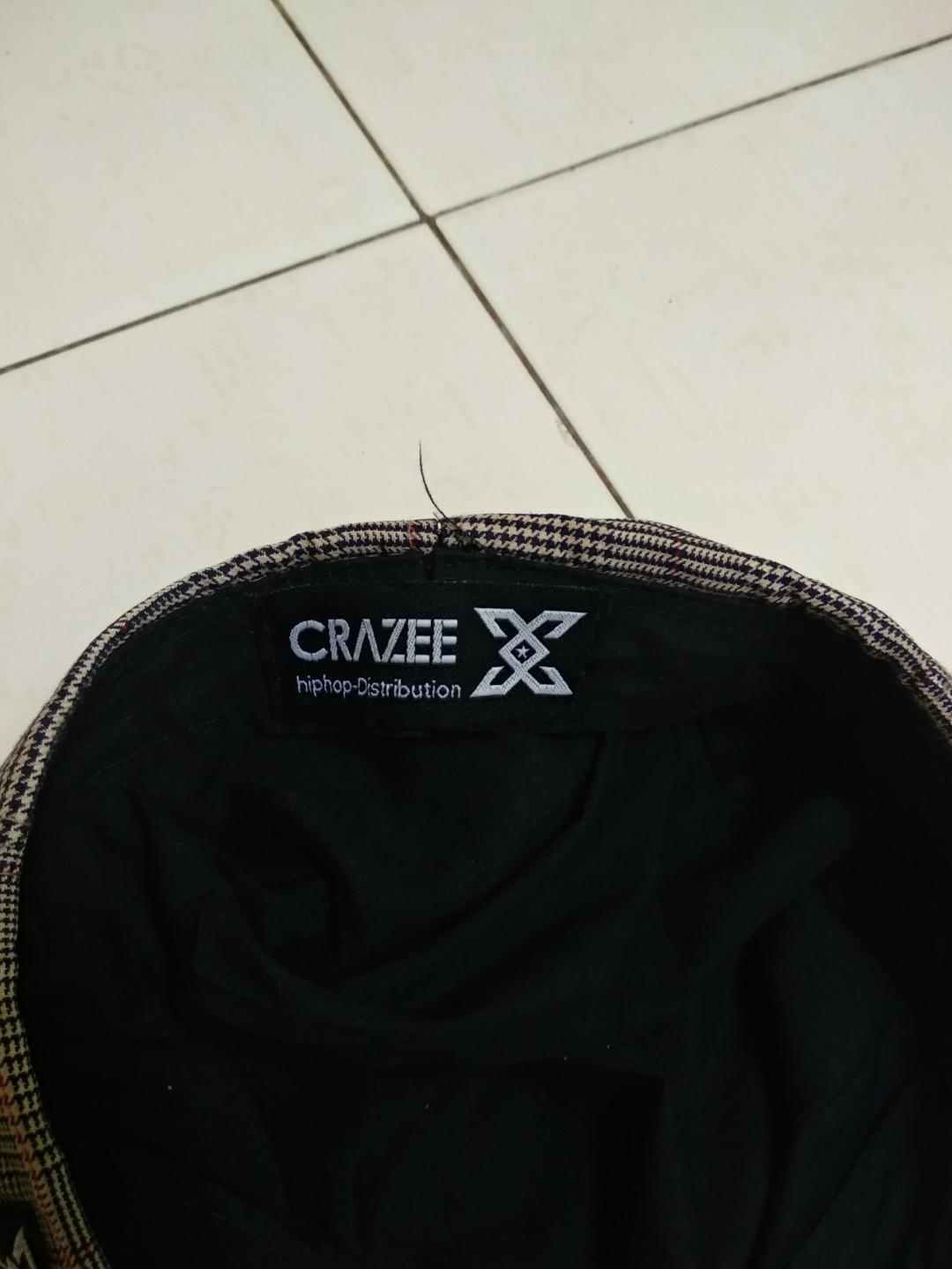 Flat Hat Crazee (Category: Cap & Hats) located in Kuala Lumpur. Submitted by mybeezsolution (Listing ID 191214837, Image 3). Description: Flat Hat. Condition 8/10. Tiada koyak. Cod Keramat, Ulu Kelang, Setiawangsa..