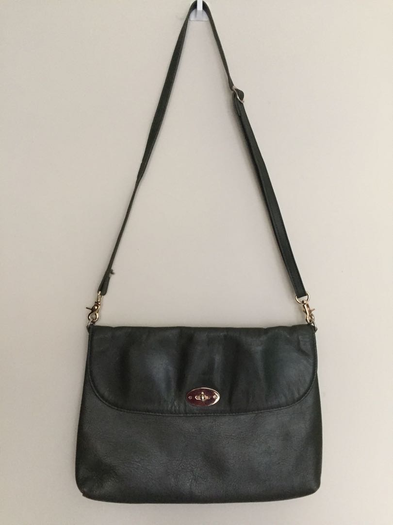 Korean Leather Bag, Fesyen Wanita, Tas & Dompet di Carousell