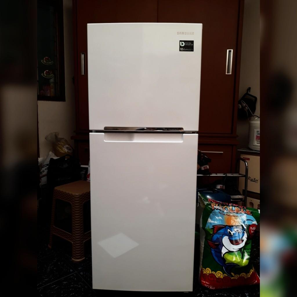 Kulkas Samsung 2 Pintu Warna Putih Mulus Kitchen Appliances Di
