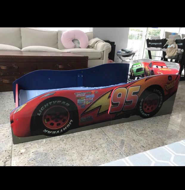 lightning mcqueen convertible bed