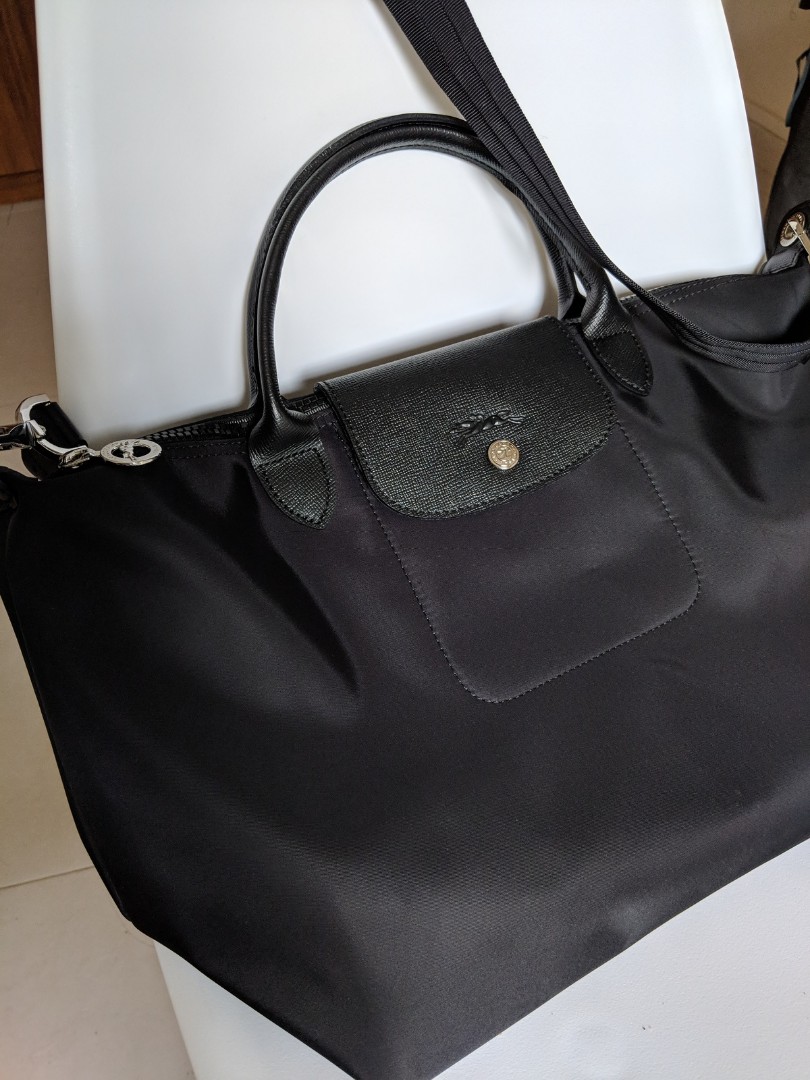 longchamp neo medium black