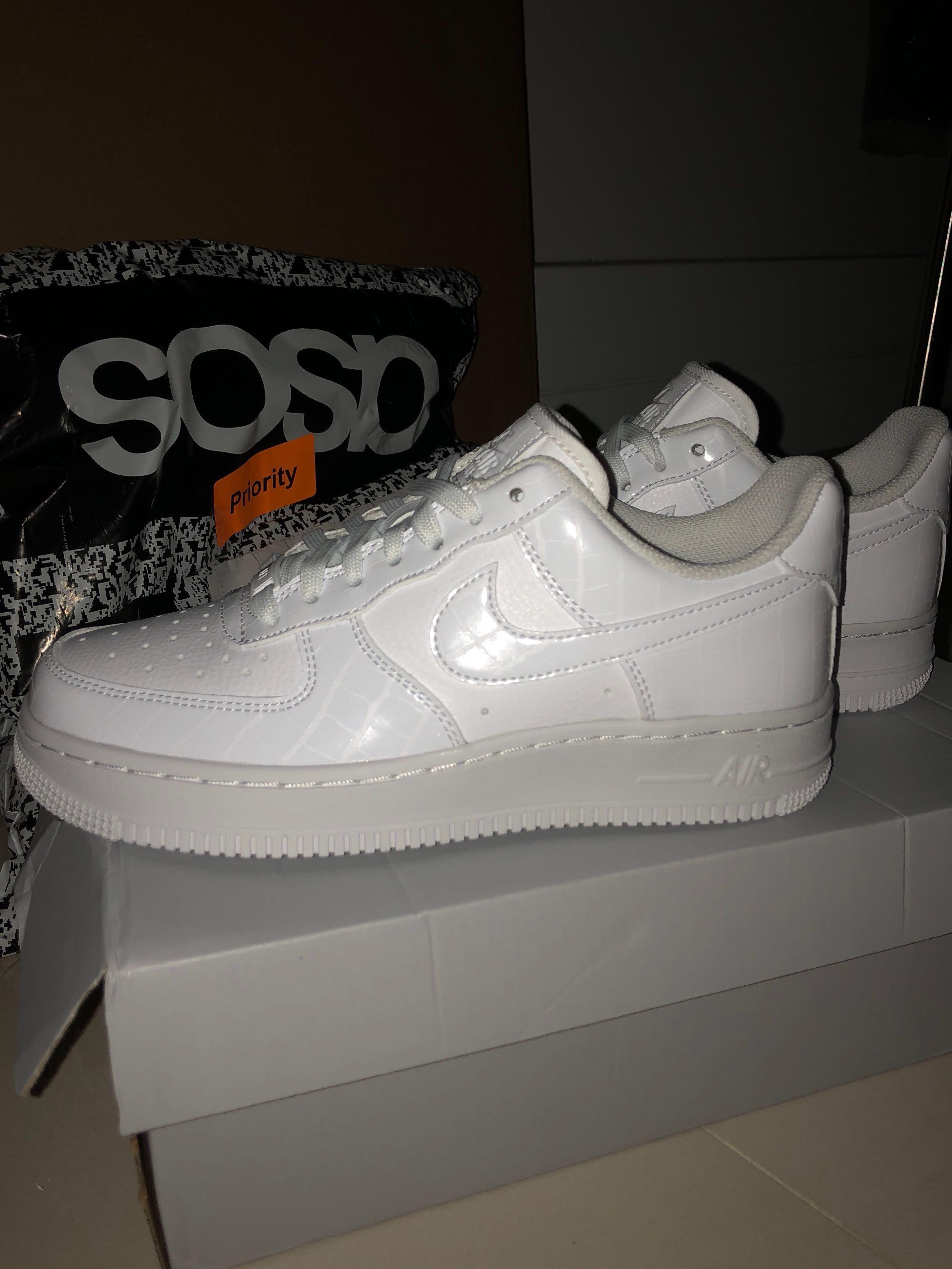 nike air force 1 trainers in white snakeskin trim