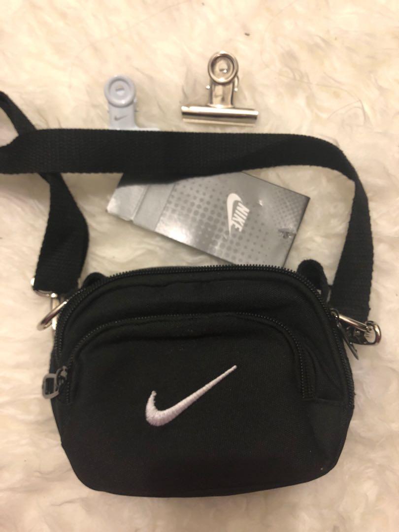 nike mini swoosh bag