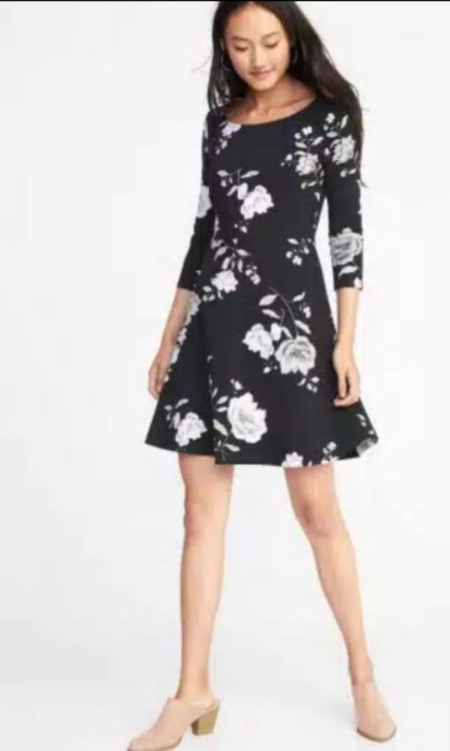 Old Navy Swing Flare Black Flower Dress Women S Fashion