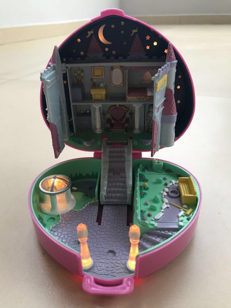 Polly pocket 2024 castle 1992