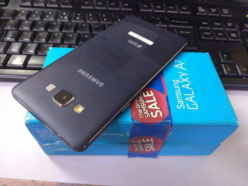 Samsung a7 midnight black 2017 (Category: Samsung) located in Caloocan City. Submitted by anglla21 (Listing ID 191153434, Image 1). Description: Samsung a7 midnight black Php.11,000 5.5 inches super amoled Corning glass 4 Internal 16gb ram 2gb Android 4.4.4 kitkat upgraded to android 5.0.2 lollipop Chipset qualcomm snapdragon 615 MicroSD up to 64gb dedicated slot Active noise cancellation Non removable L-Ion 2600 mAh battery Complete package with