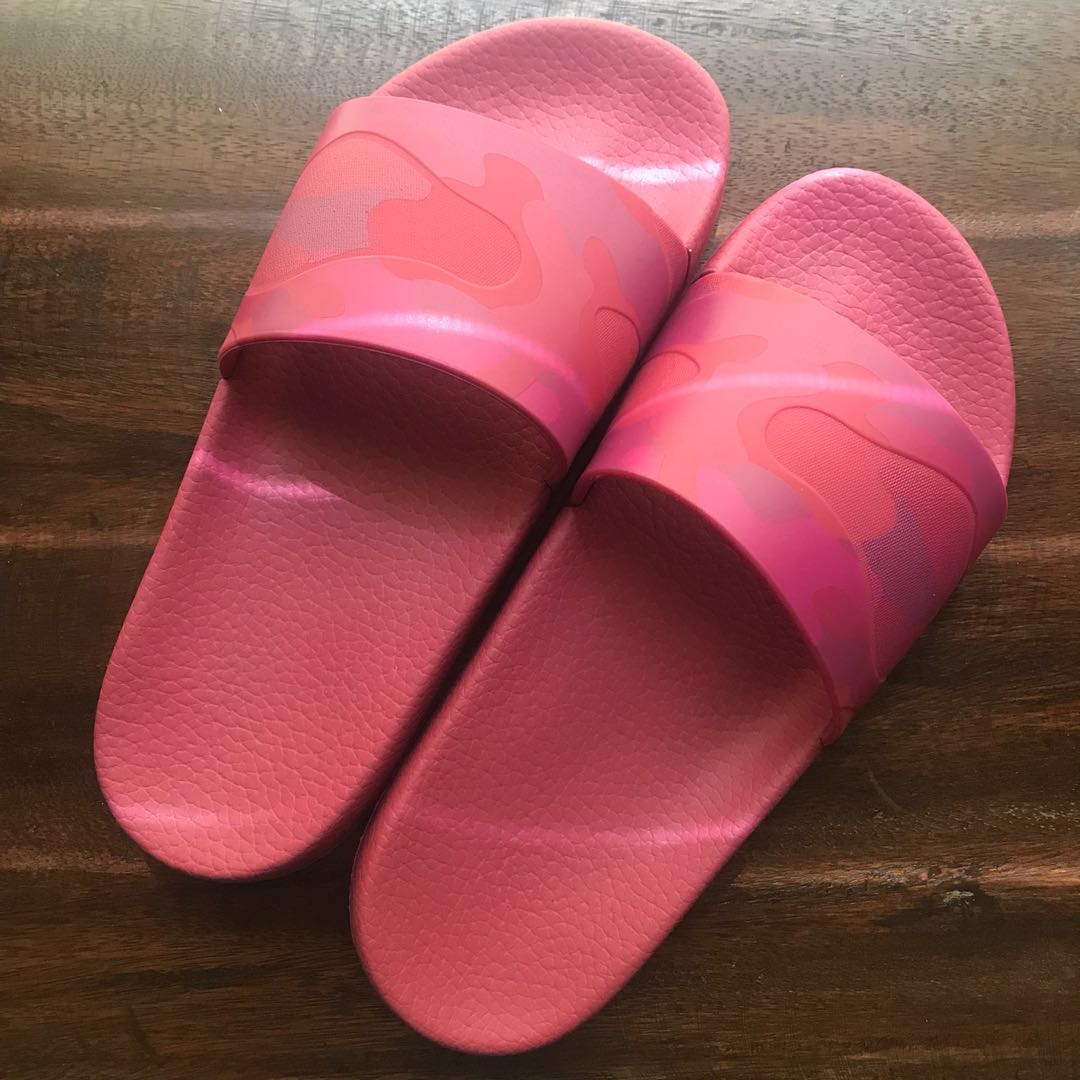pink camo slides