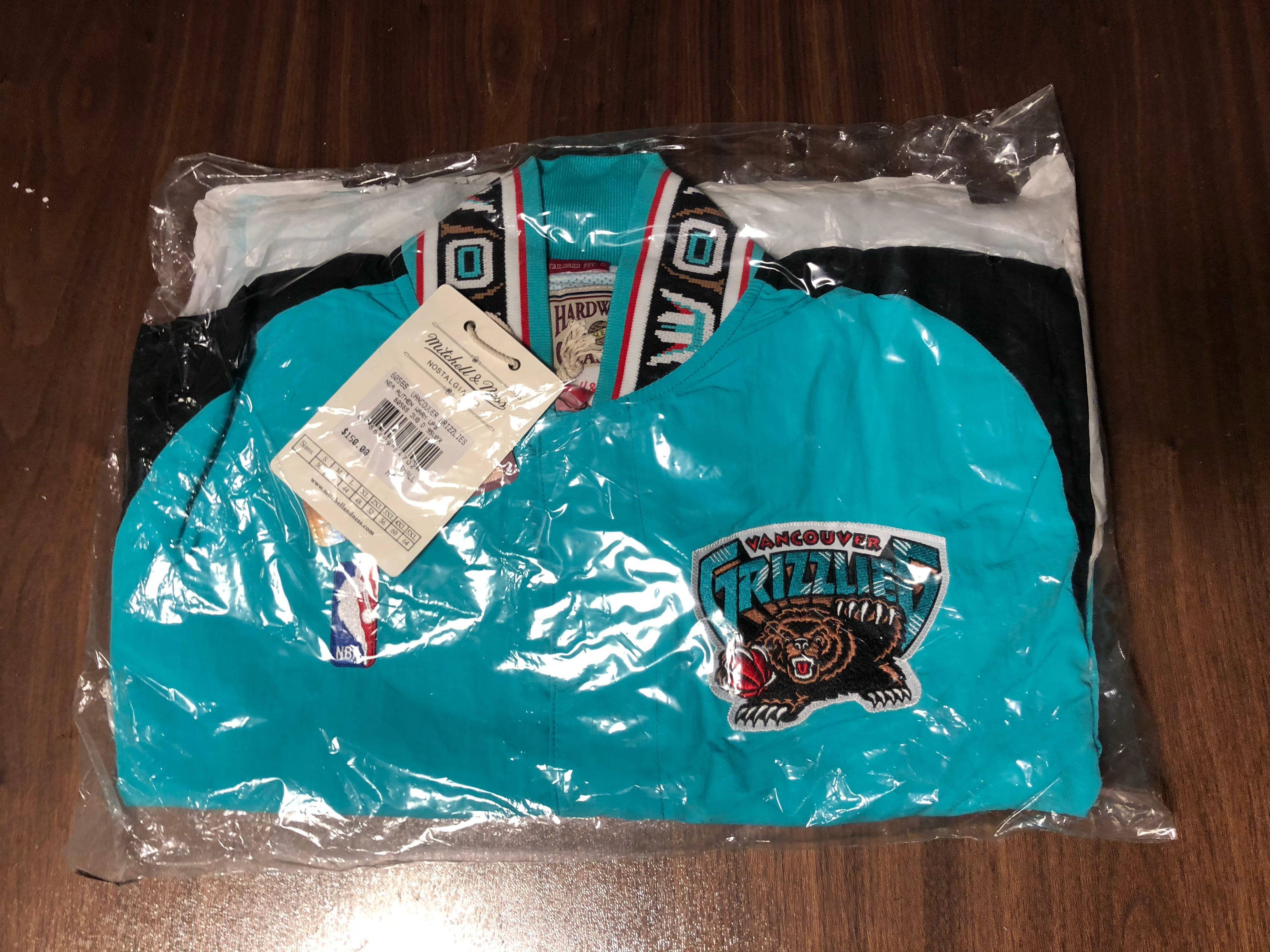 grizzlies warm up jacket