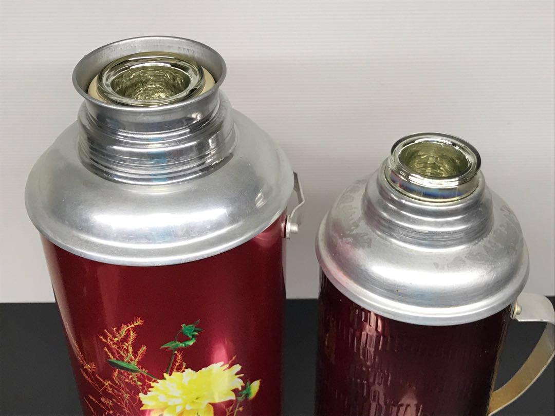 https://media.karousell.com/media/photos/products/2018/09/22/vintage_made_in_china_thermos_1537591301_19ef8b7c_progressive.jpg
