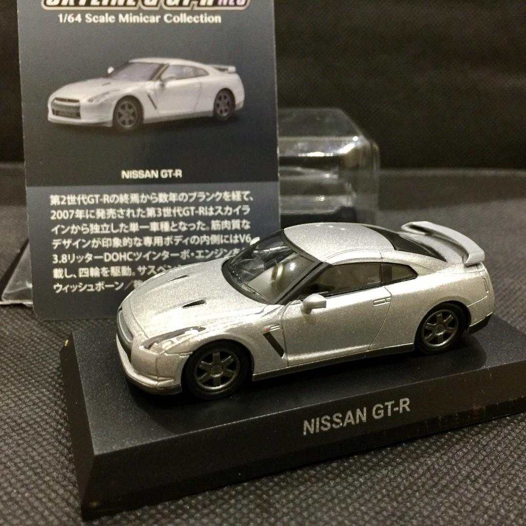 1 64 Kyosho Non Tomica Gt R Nissan Silver Toys Games Bricks Figurines On Carousell