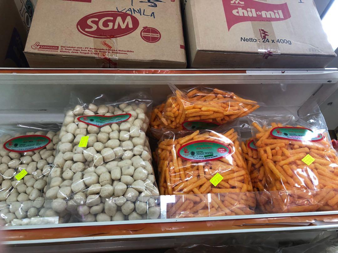 3 for $10 indonesian snacks, Food & Drinks, Packaged & Instant Food on  Carousell