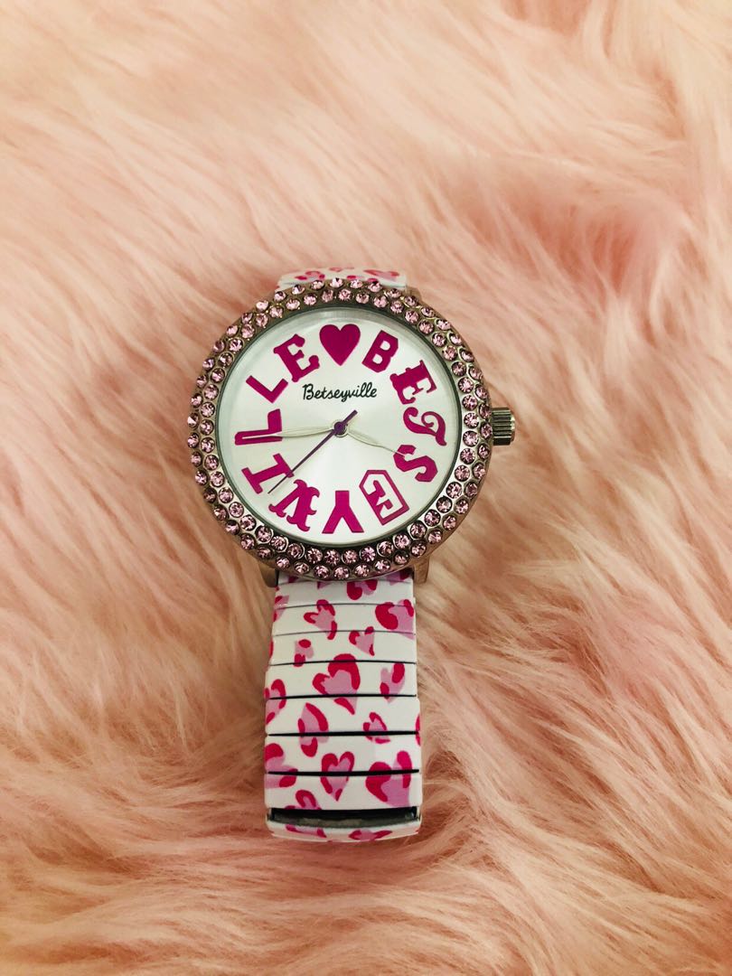 Betseyville watch online