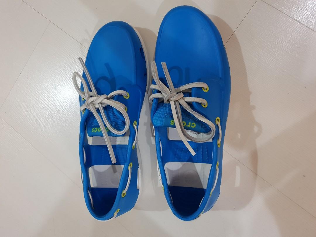 Crocs with deals shoelaces