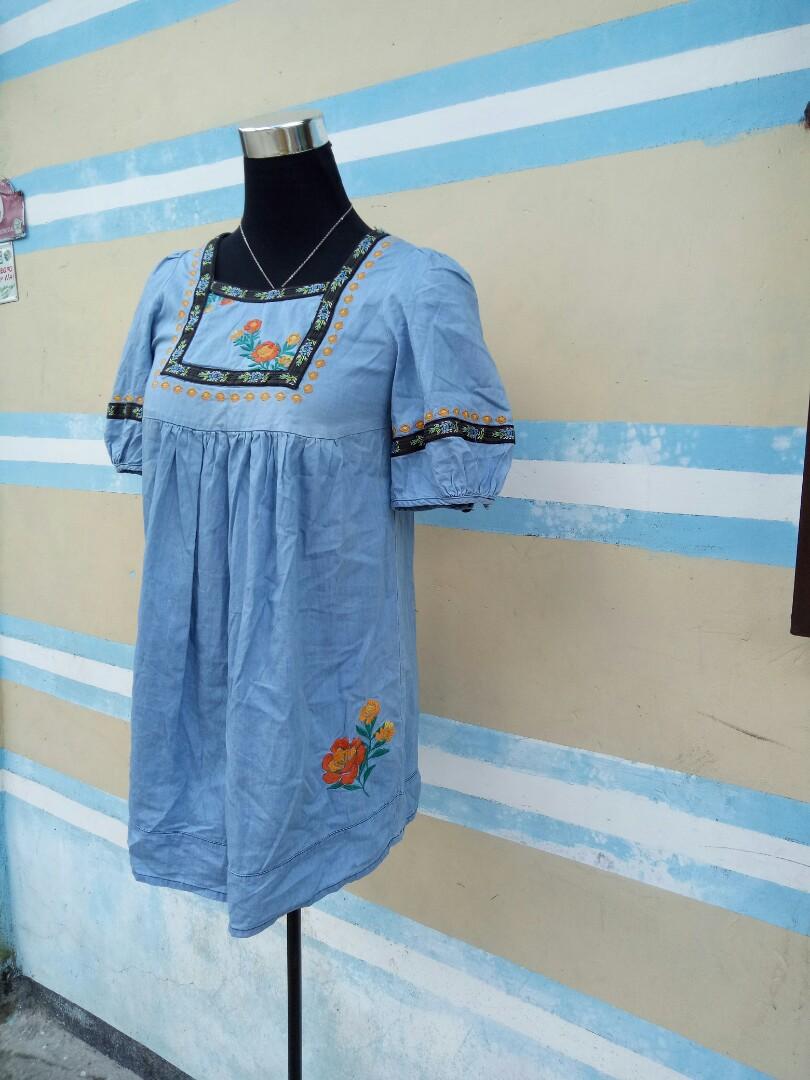 Embroidered Dress (Category: Dresses) located in Marikina City. Submitted by threefty (Listing ID 191428413, Image 3). Description: Soft denim dress with embroidered details Above knee. No flaws Fits XS to Small Very cute when worn.