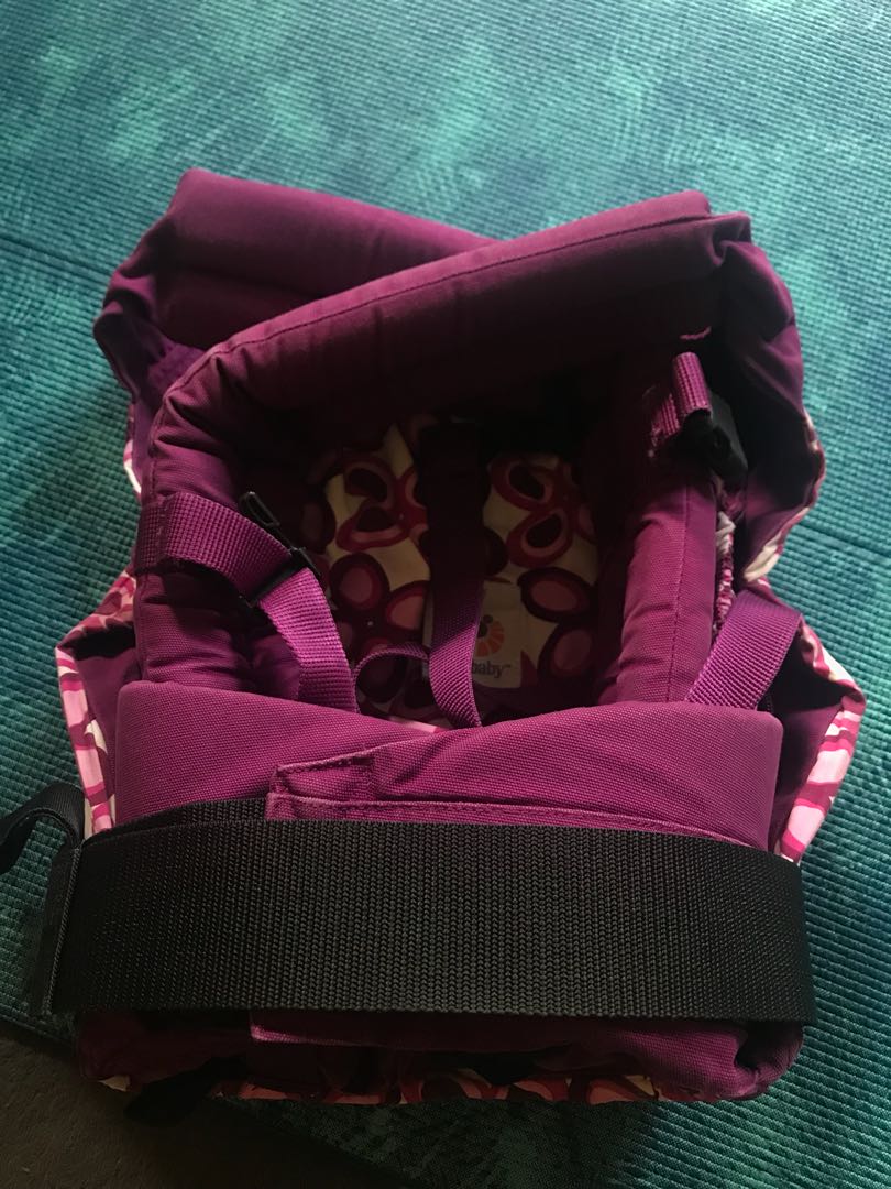 Ergo baby carrier, Babies & Kids, Going Out, Carriers & Slings on Carousell
