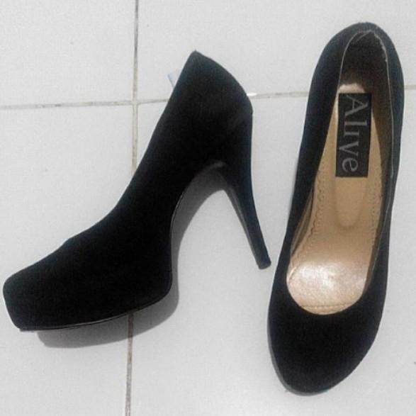 High Heels Sepatu Hak Tinggi Hitam Alive Fesyen Wanita Sepatu Di Carousell