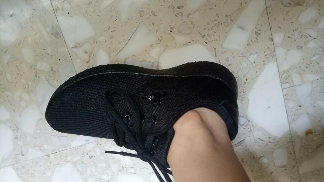 kappa black sneakers