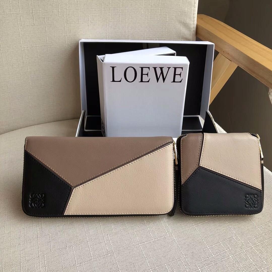Loewe wallet, Women's Fashion, Bags 