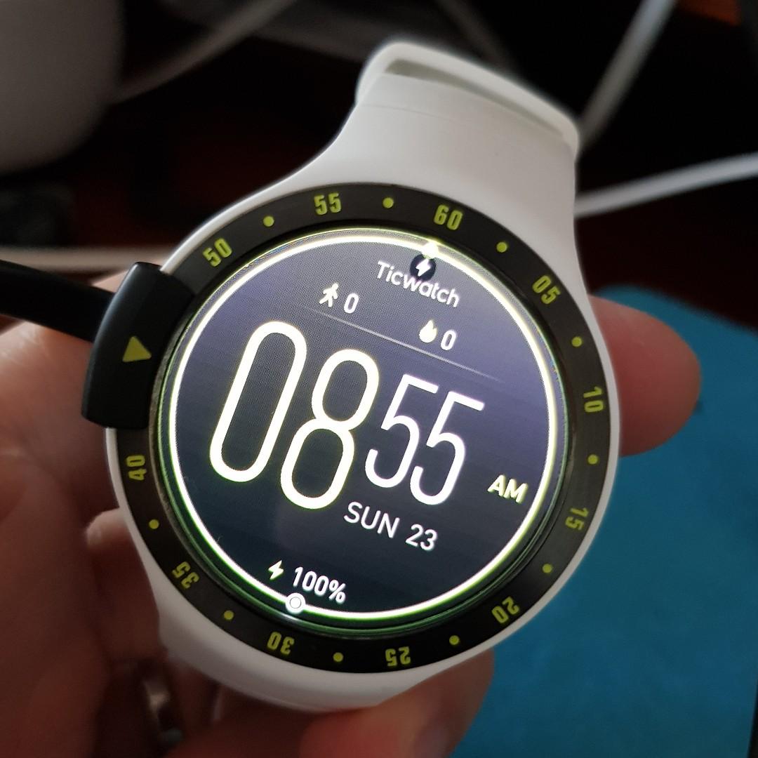 Original Mobvoi Ticwatch S Sport Android Wear 2.0 GPS Smart Watch 512M 4G For iOS Android