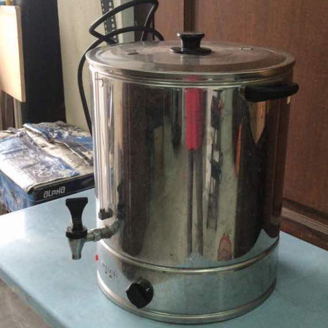 Stainless Steel Water Boiler Berjaya 40 L * 809 G, TV & Home