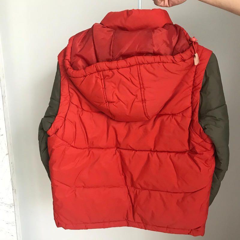 Winter Jacket (Category: Coats, Jackets and Outerwear) located in Singapore. Submitted by kokkonut (Listing ID 191426520, Image 2). Description: Winter jacket girl kids size 12 .