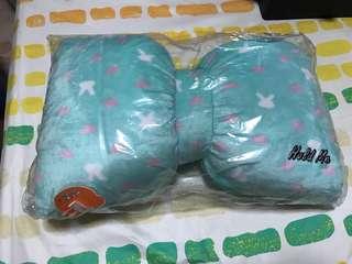 Ribbon pillow