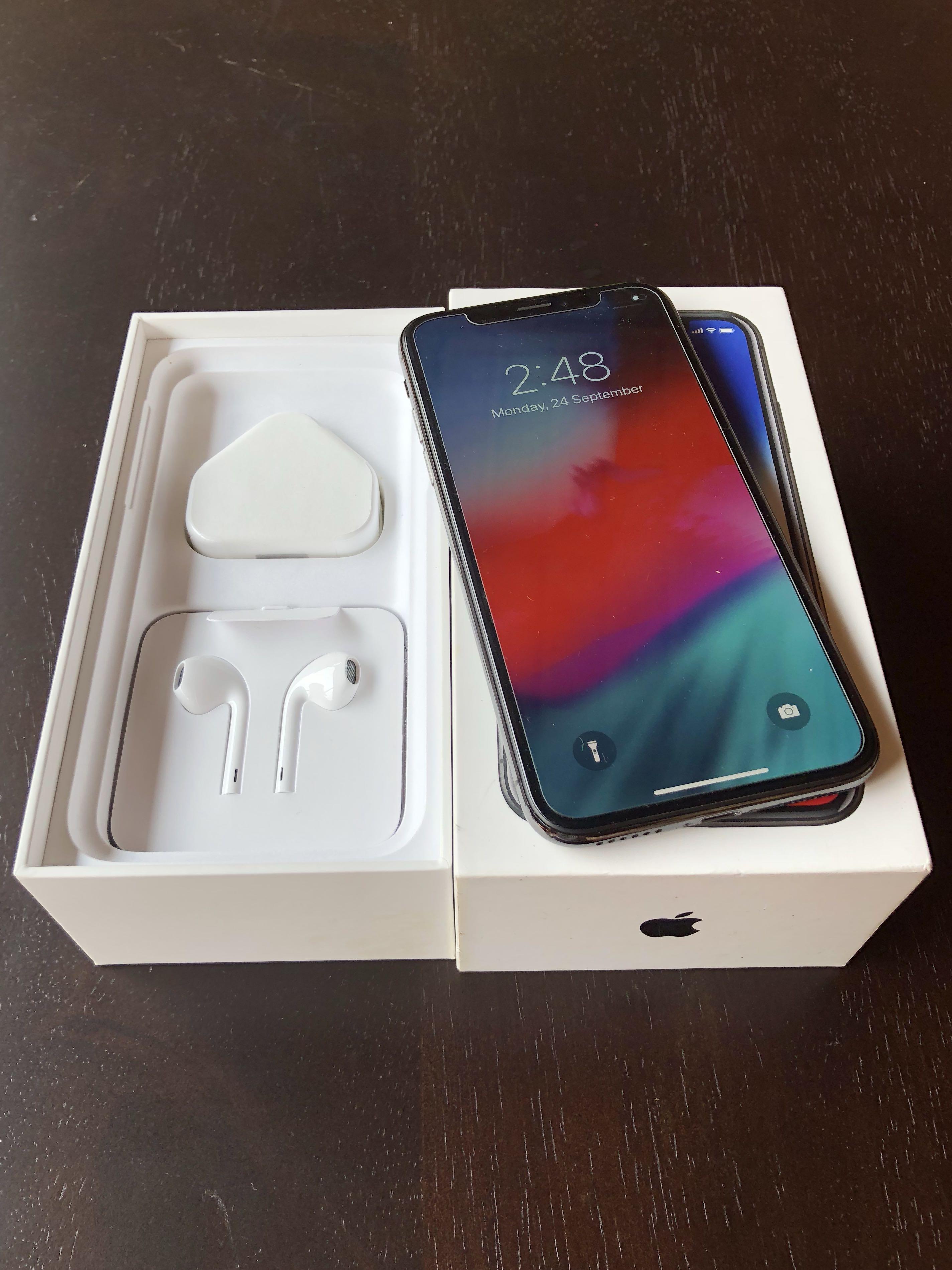 Apple Iphone X 256gb Zp Set Full Set In Apple Warranty Mobile Phones Tablets Iphone Iphone X Series On Carousell