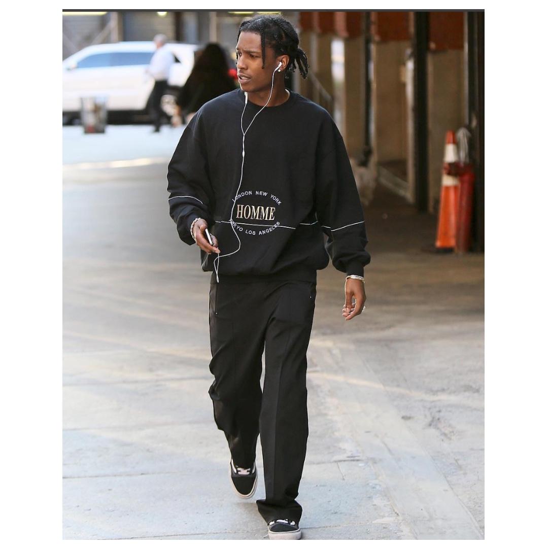Balenciaga Homme Sweater Men s Fashion Coats Jackets and
