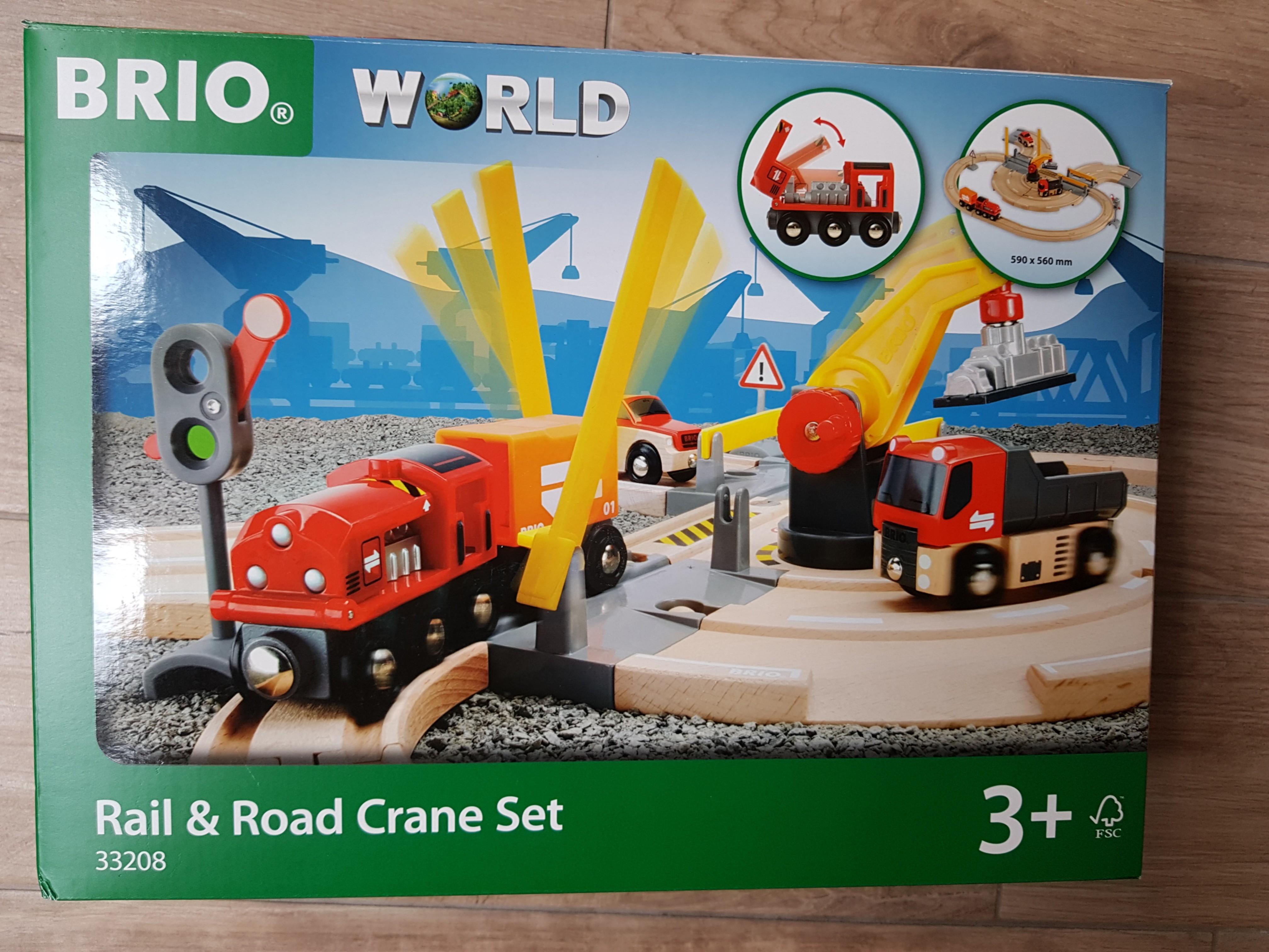 brio rail and road crane set