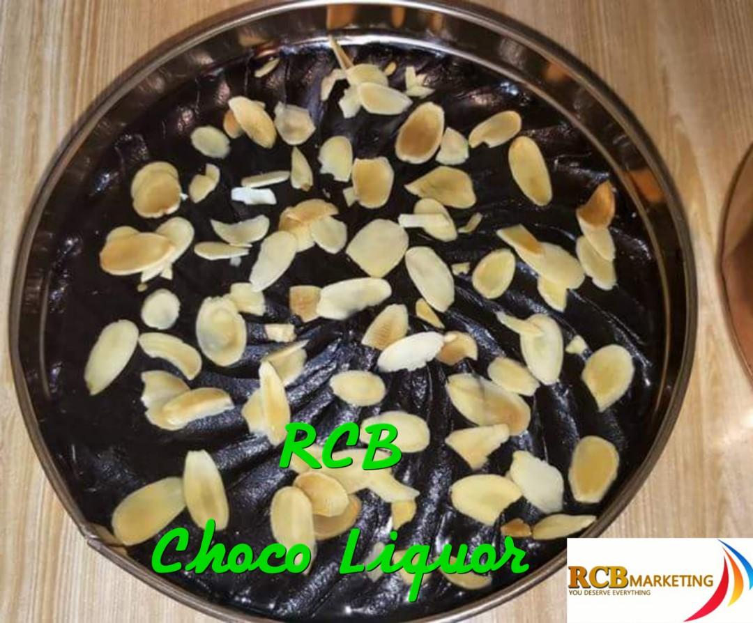 Chocolate Cake - Dream Cake and Liquor Cake (Category: Homemade Bakes) located in Caloocan City. Submitted by wanderoot (Listing ID 191546659, Image 2). Description: Be ready to melt slowly in your tongue this new Chocolate Dream Cake and Liquor Cake in can by #rcbmarketing :) Background: 5 layers of chocolate 🍫Choco moist cake 🍫Goo 🍫Chocolate ganache 🍫Shard (Melted chocolate) 🍫Cocoa Size: 6x2 Best as gift/souvenir or for your personal crave