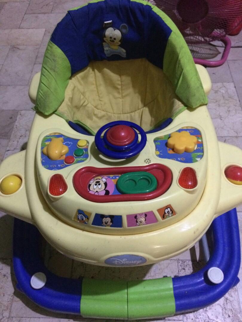 baby walker price below 1000