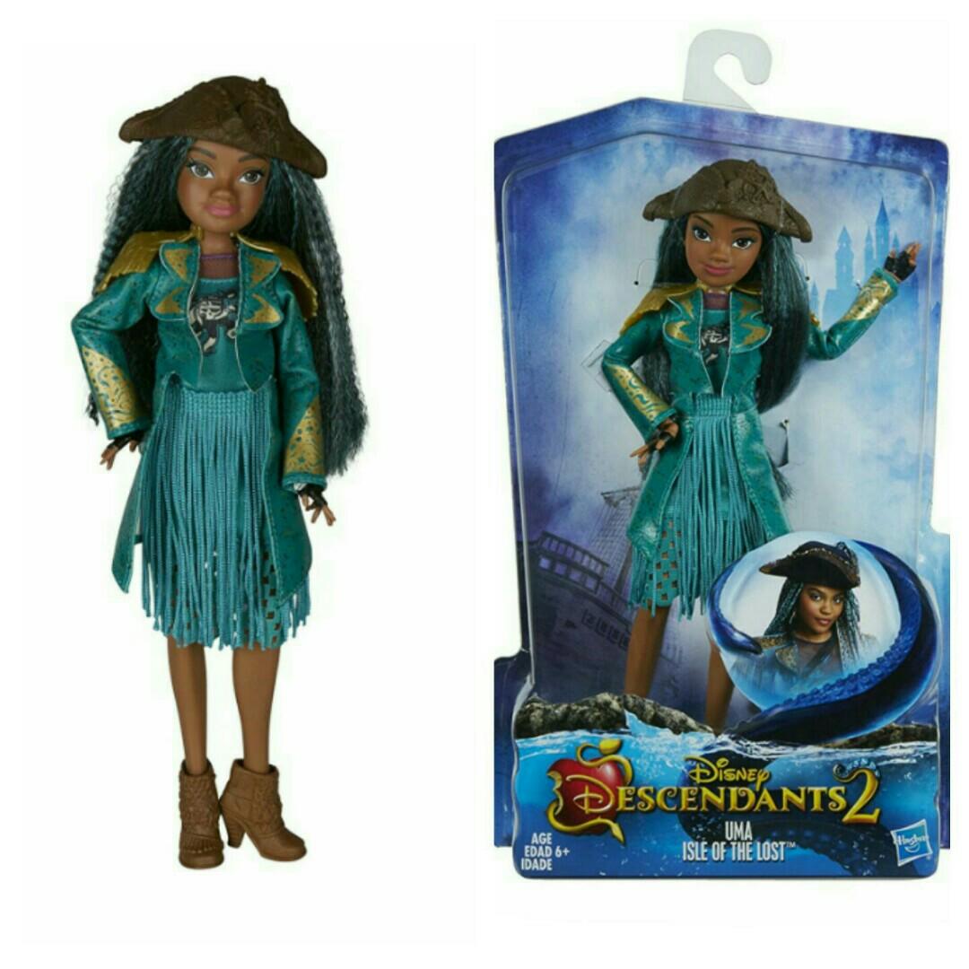 Disney Descendants Uma Isle of the Lost Fashion Doll 
