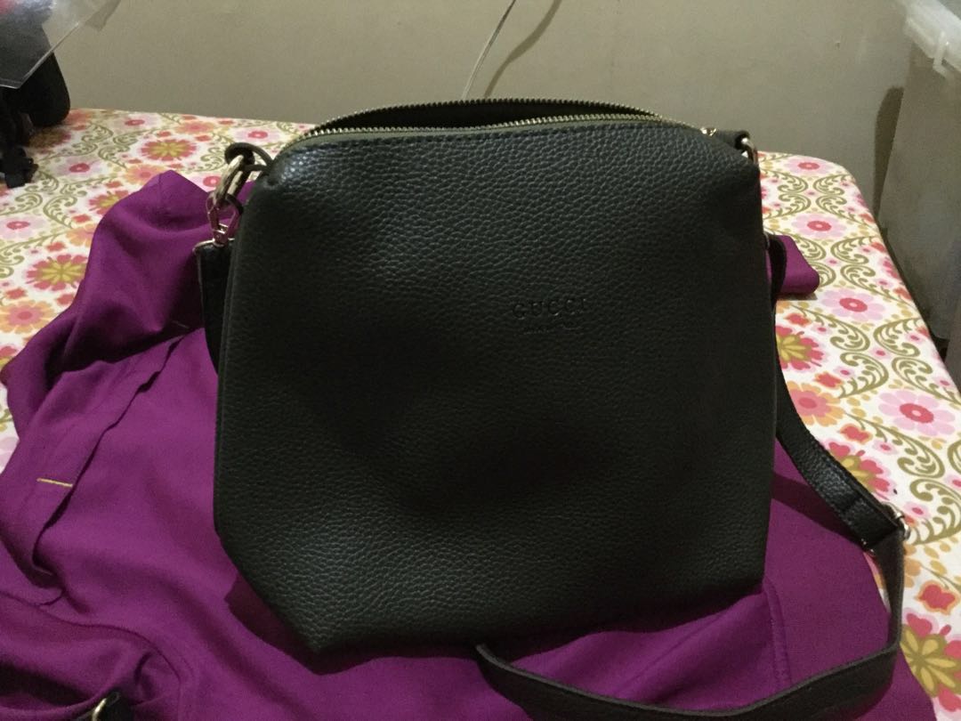 gucci green sling bag